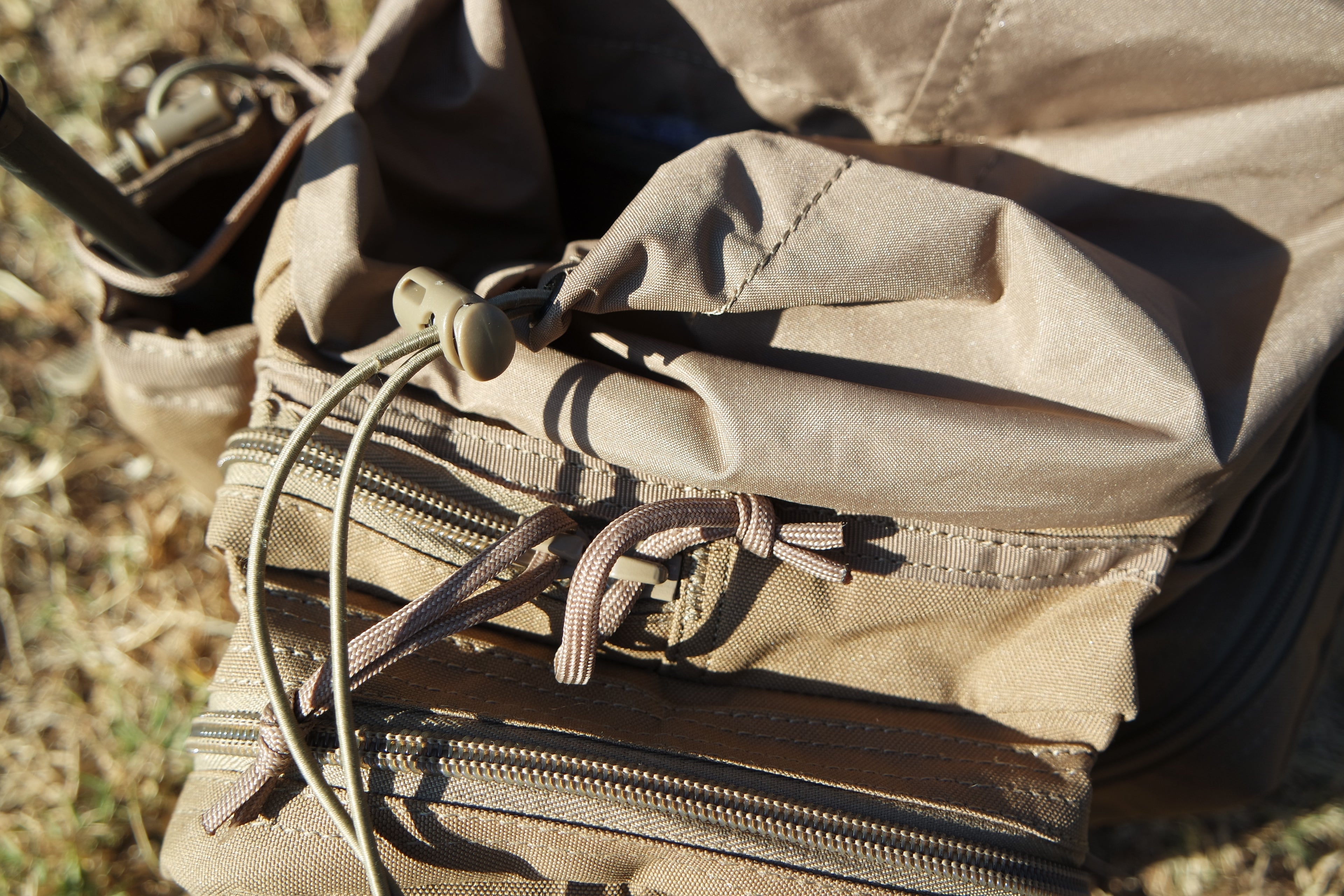 M.T.G. MESSENGER BAG - COYOTE