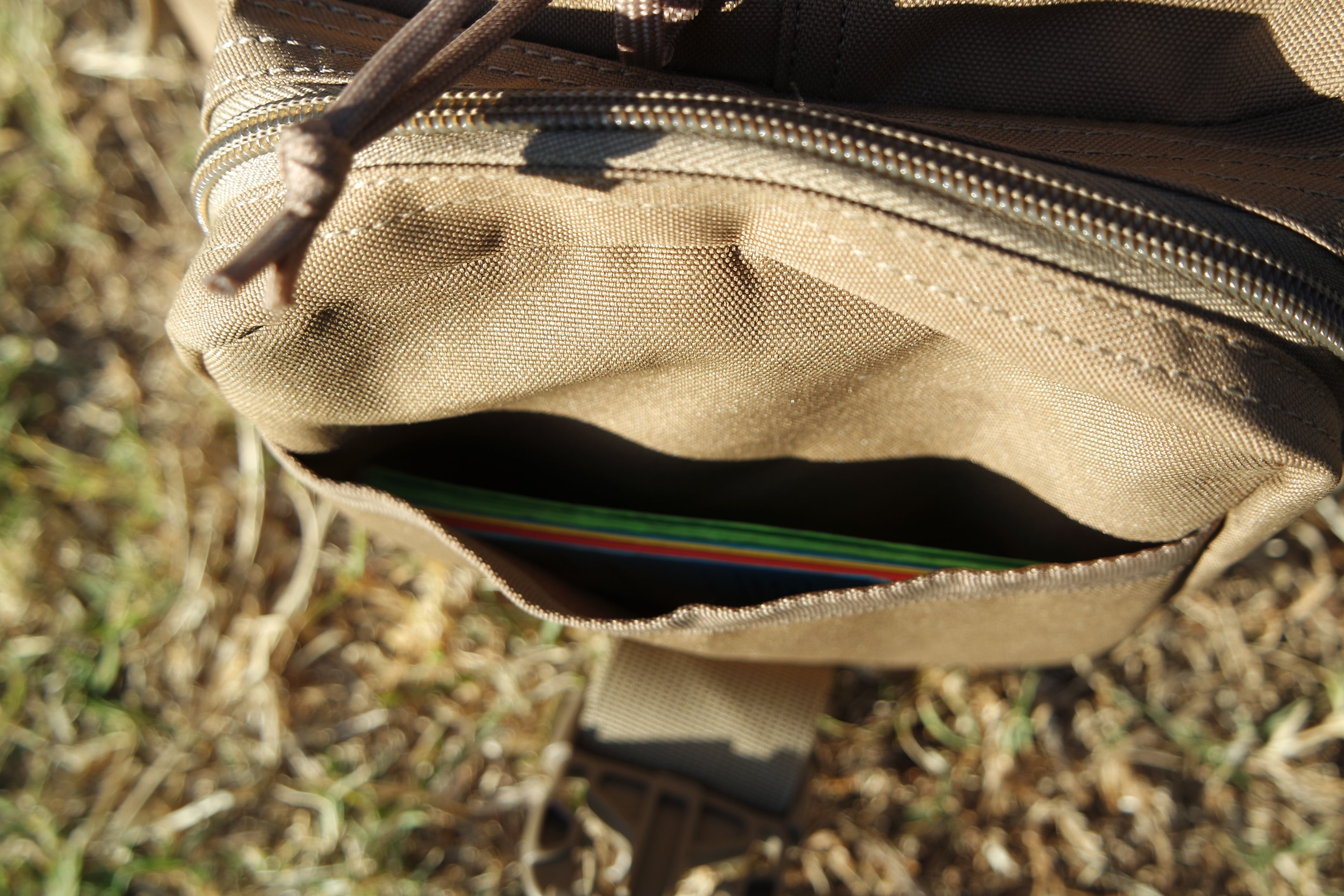 M.T.G. MESSENGER BAG - COYOTE