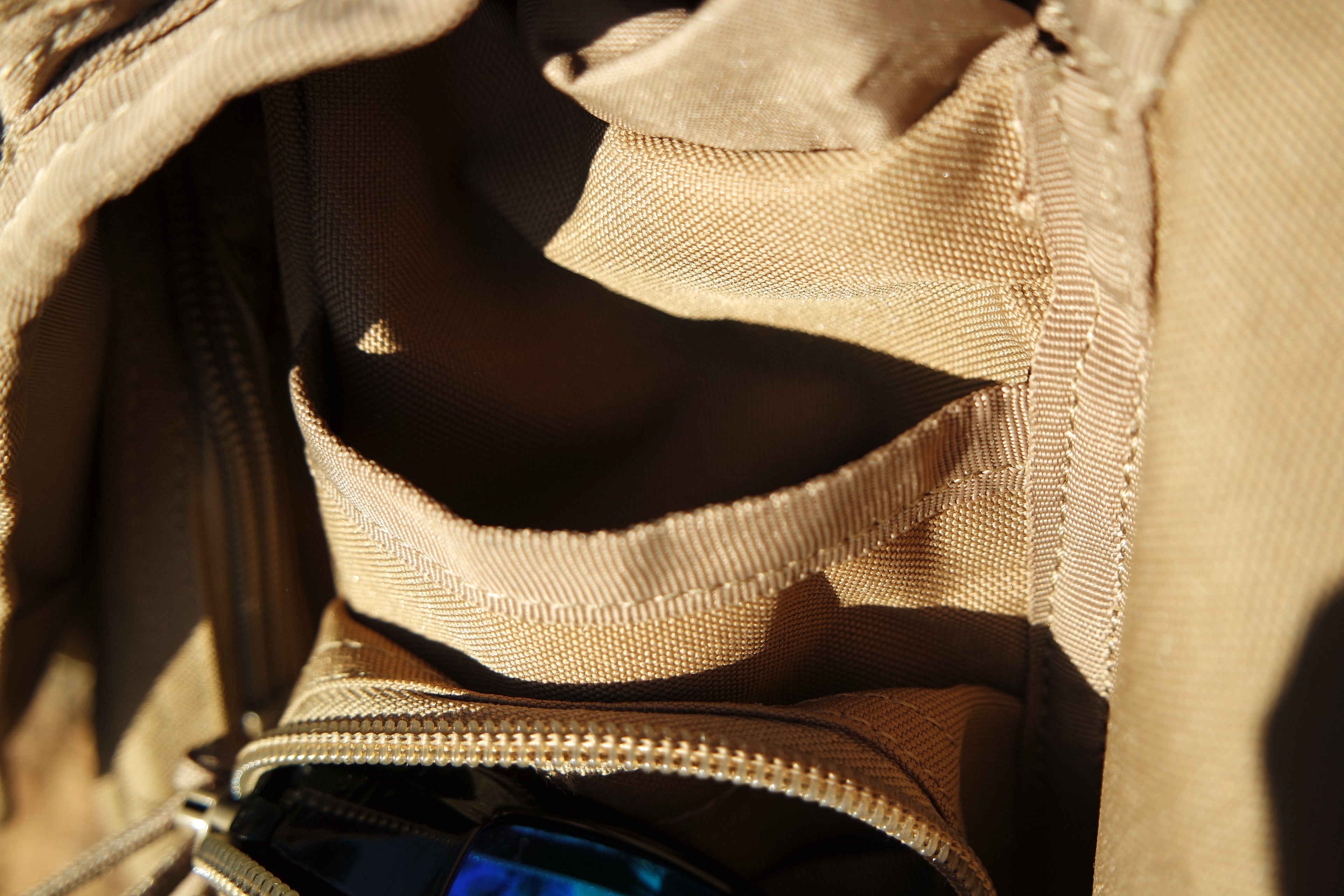 M.T.G. MESSENGER BAG - COYOTE