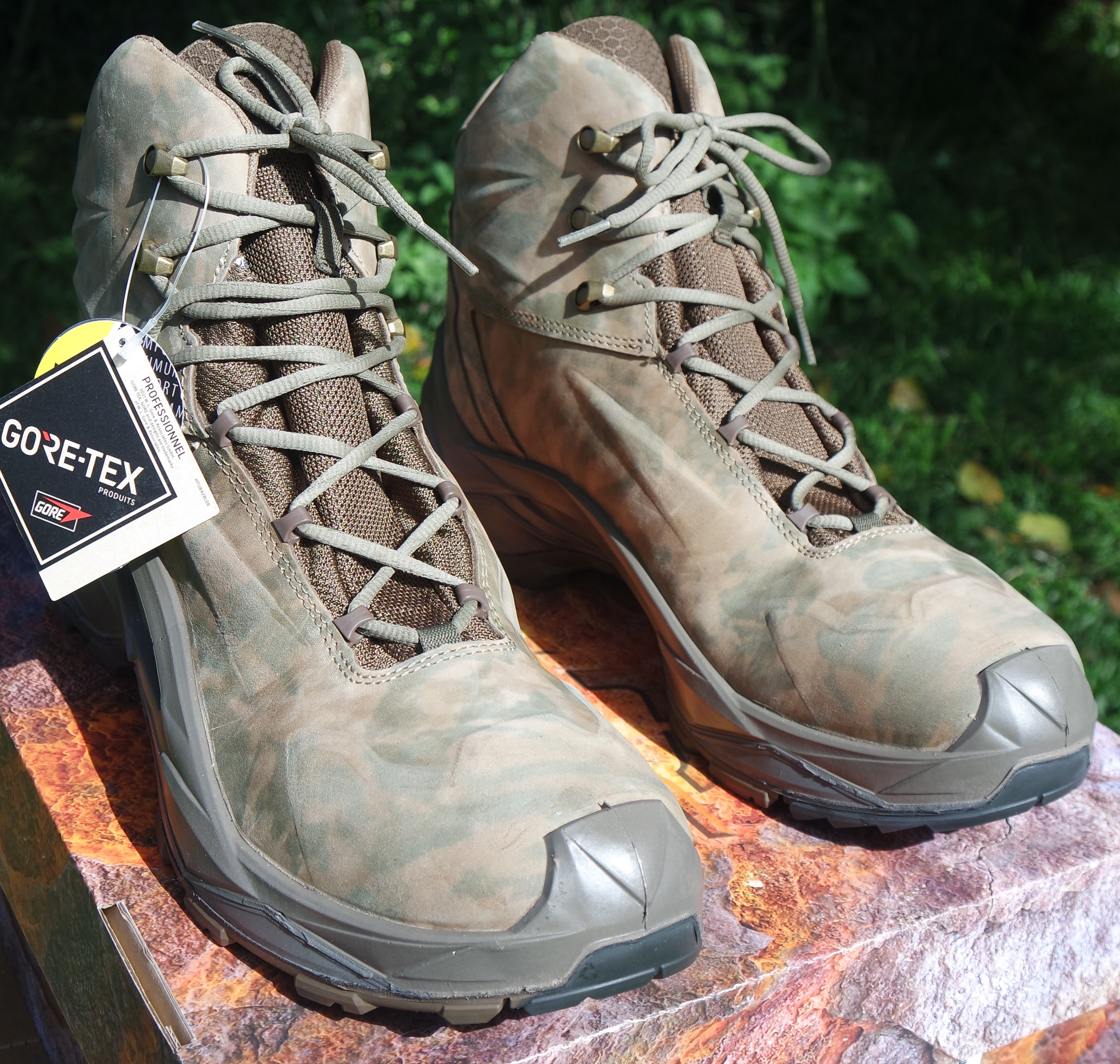 PRABOS STRIKER MID GTX