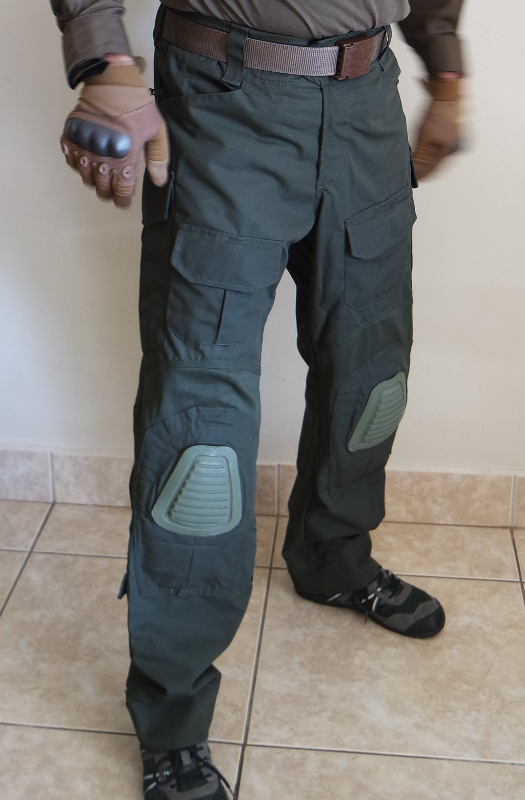 MTG WWZ Pants with removable Knee-guards - Ranger Green