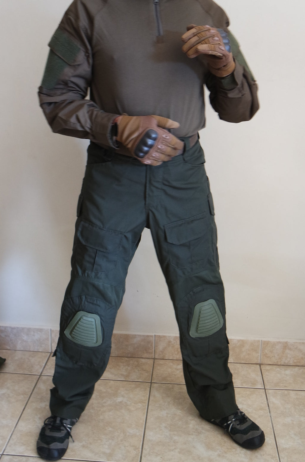MTG WWZ Pants with removable Knee-guards - Ranger Green