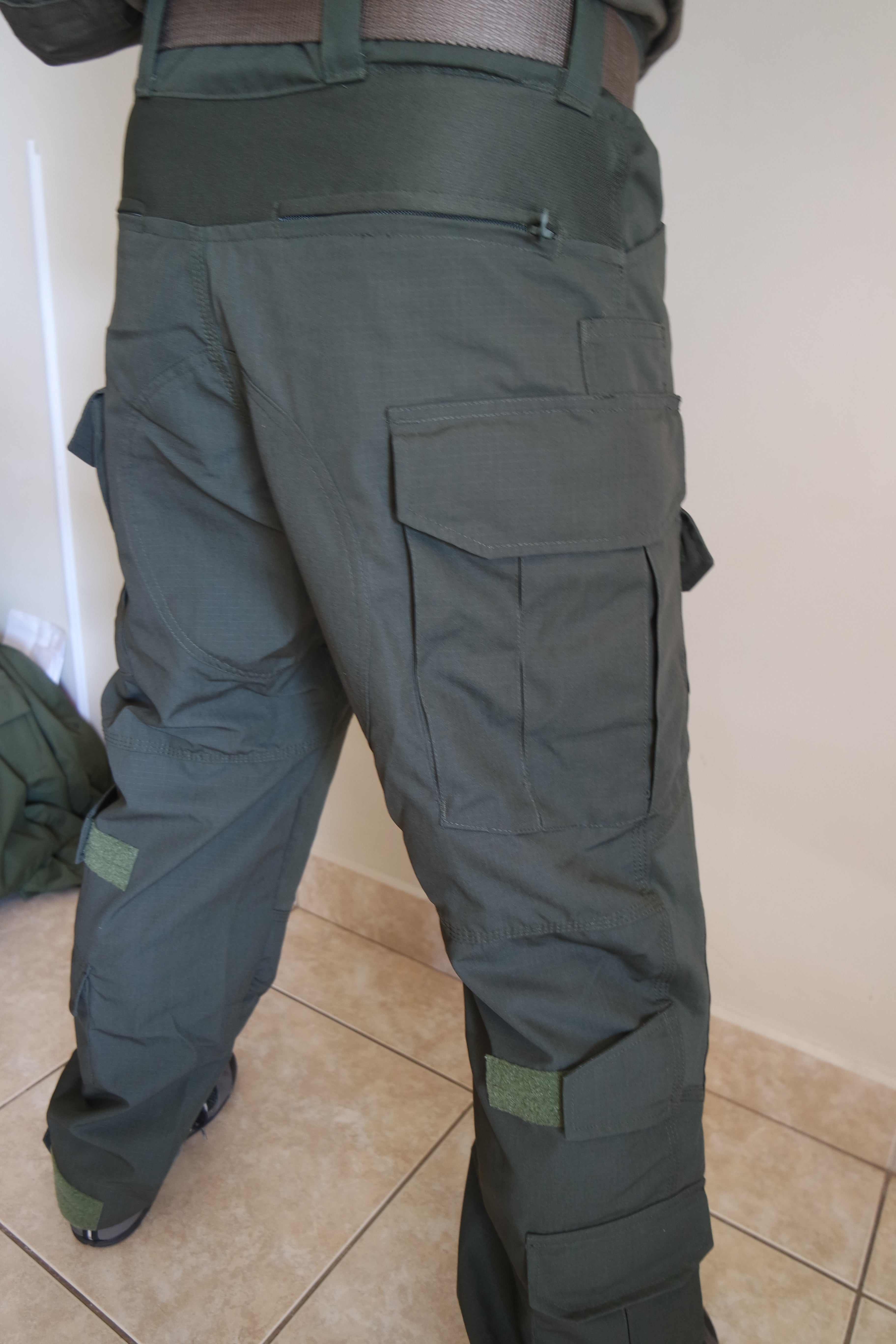 MTG WWZ Pants with removable Knee-guards - Ranger Green