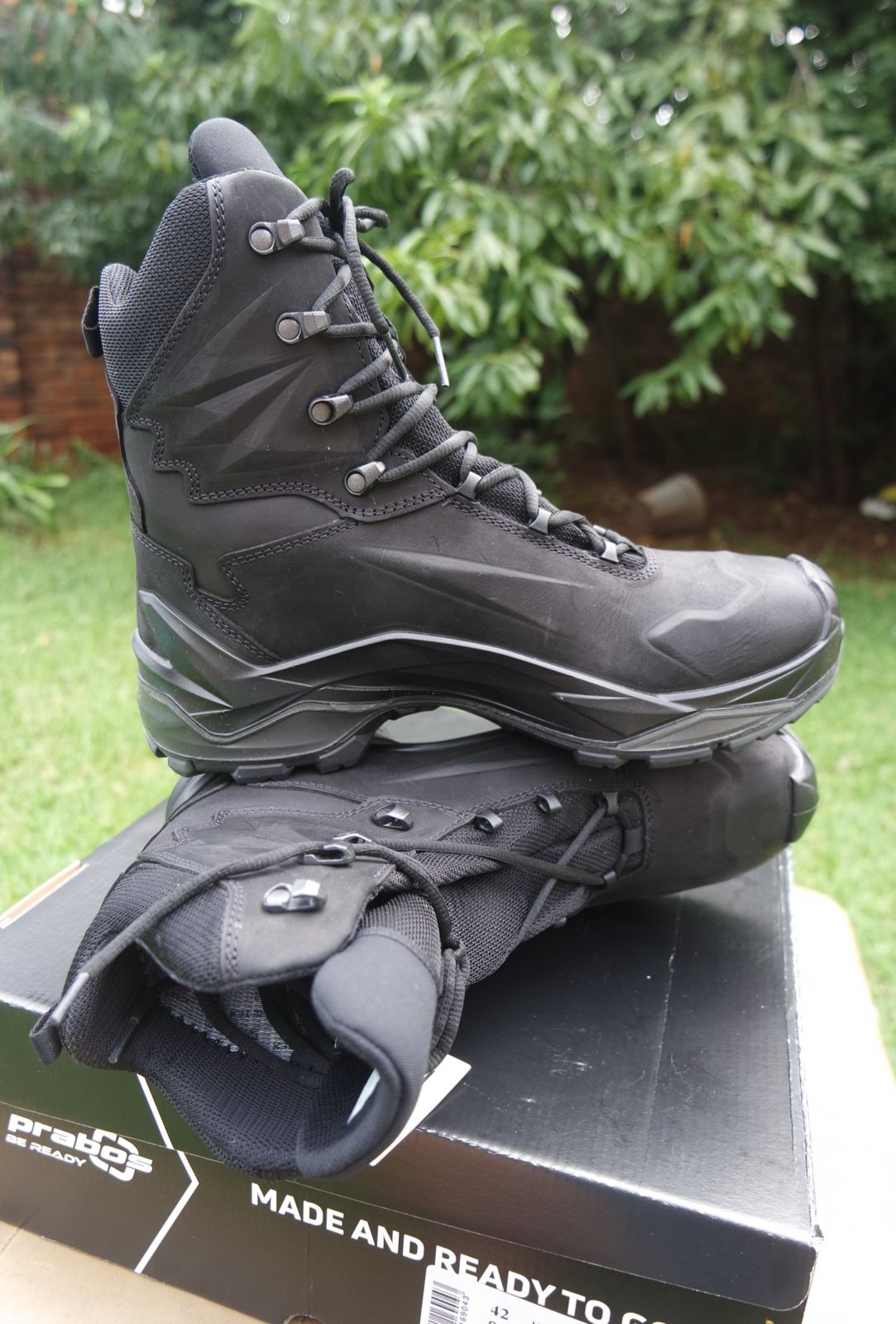 Prabos' Striker GTX High - Black