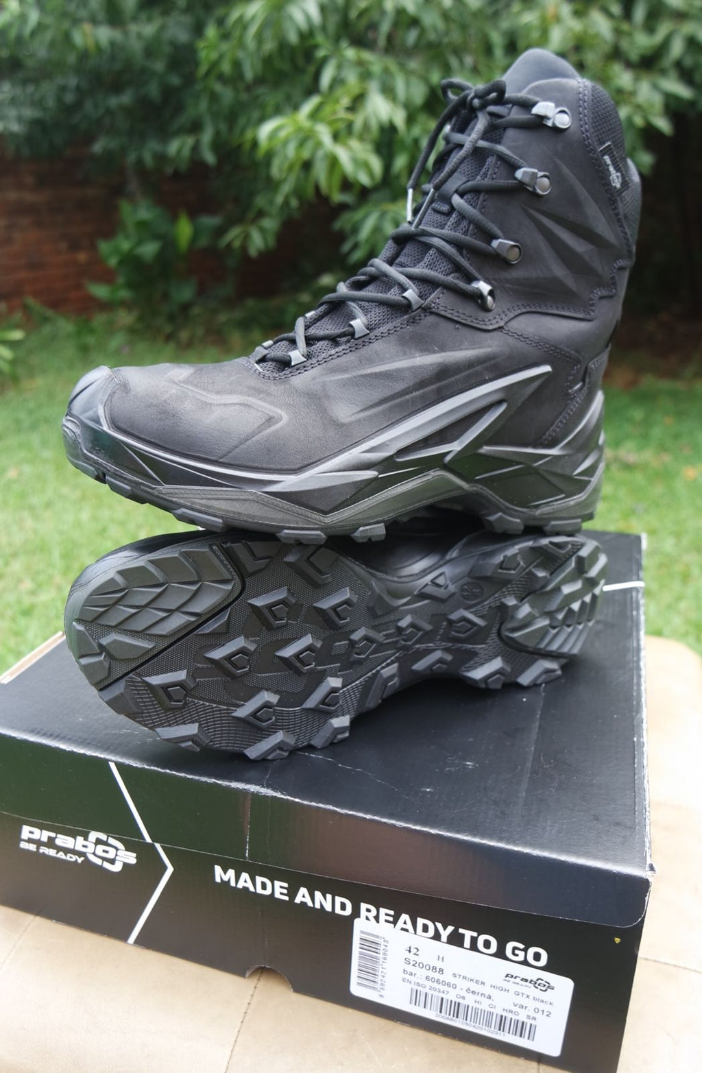 Prabos' Striker GTX High - Black