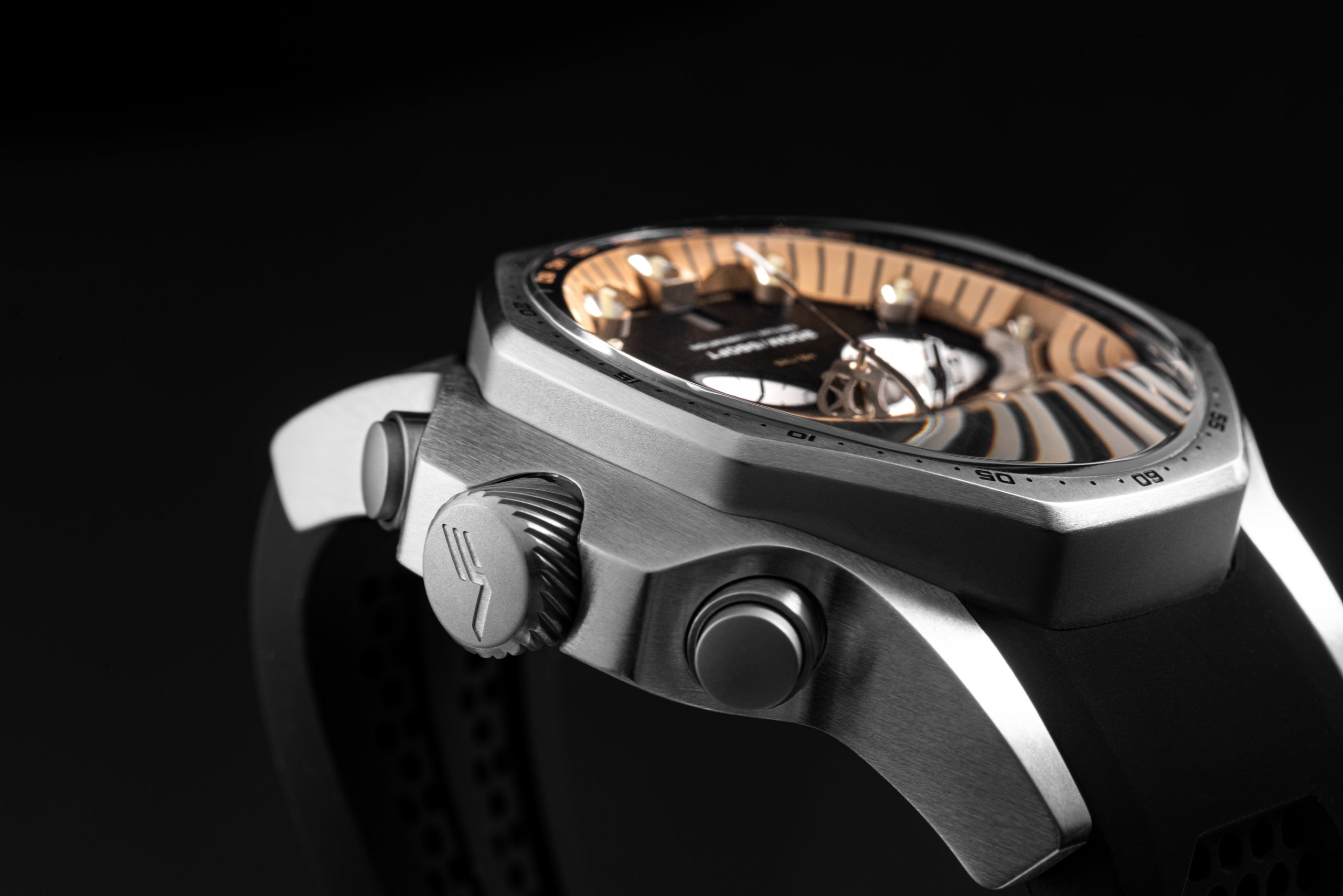 vostok europe's ATOMIC AGE - SAKHAROV - VK64-640A698